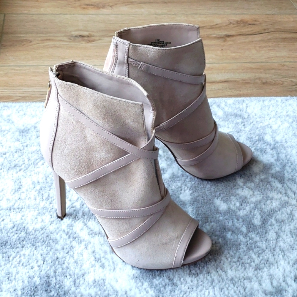 GUESS bootie (boots). NEW!